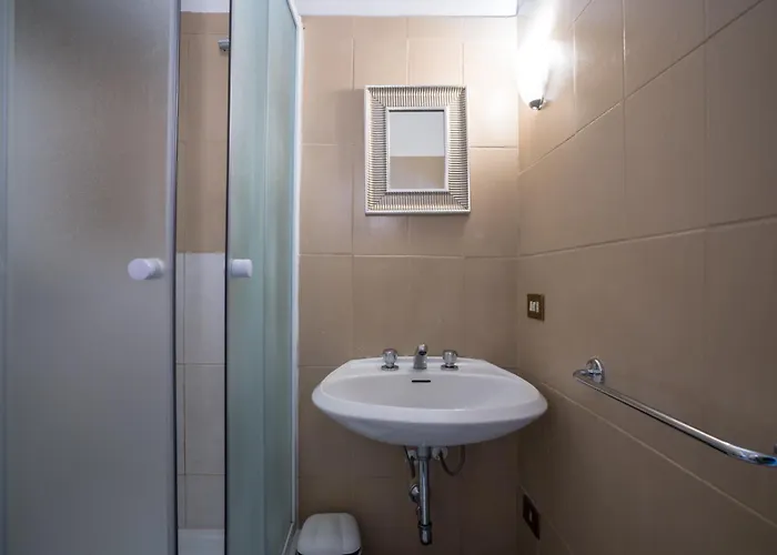Leone Apart Otel Floransa