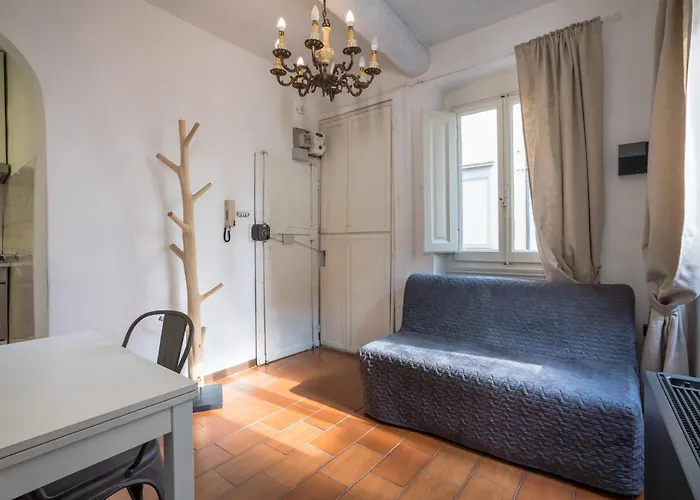 Apart Otel Leone Floransa