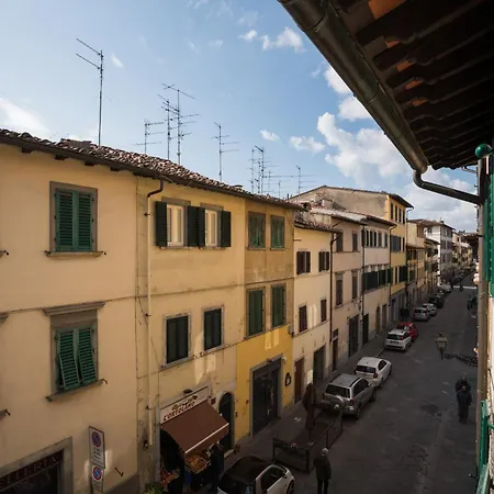 מלון דירות Leone *